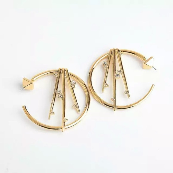 - Earrings - Picture 4 of 6